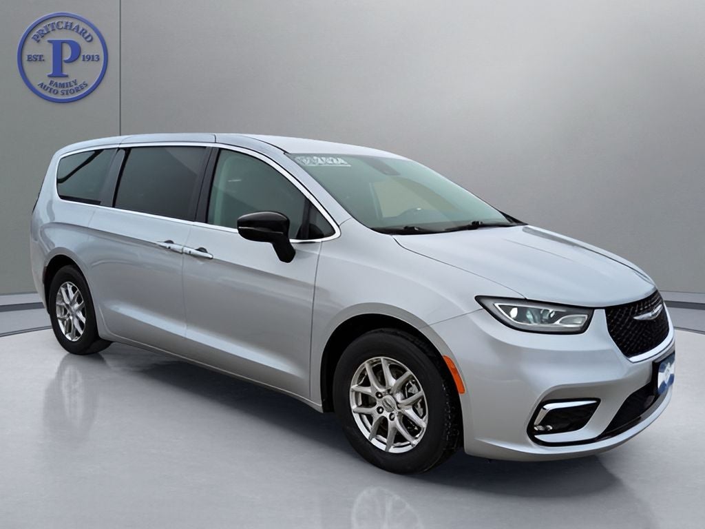 2024 Chrysler Pacifica Touring L in Silver Mist Clearcoat — front three-quarter view